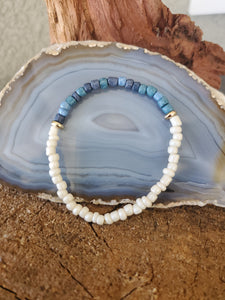 Single Blue & White Seed Bead Bracelet