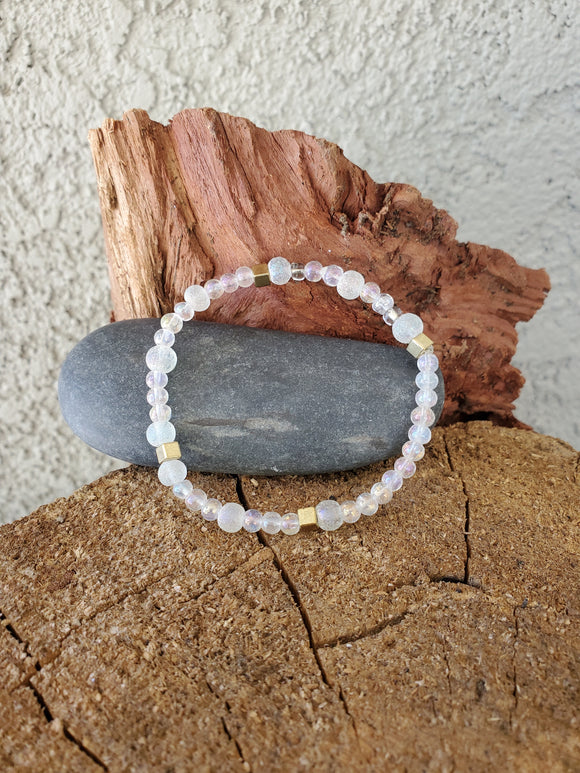 Single Clear & Cloudy Bracelet