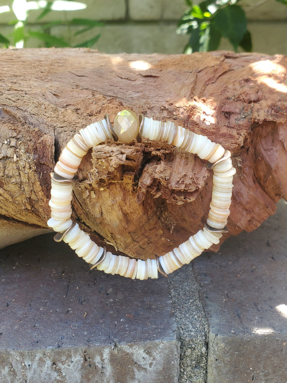 Single Tan & White Heishi Shell Bracelet